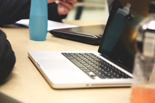 深圳公司注冊(cè)后多久需要年報(bào)？