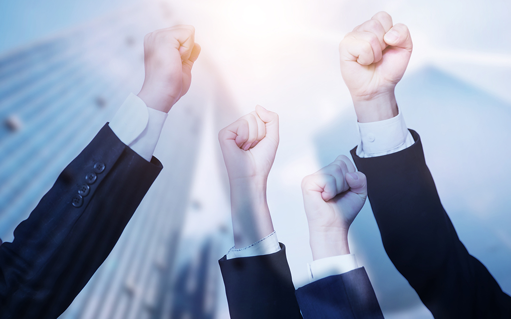 千庫網(wǎng)_手手勢(shì)商務(wù)團(tuán)隊(duì)加油攝影圖配圖_攝影圖編號(hào)224621