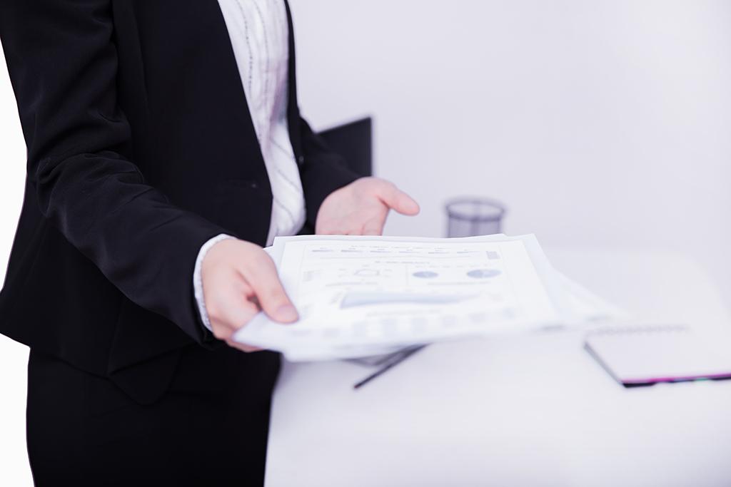 香港公司審計報告其包含的內容，準則是什么？你了解多少